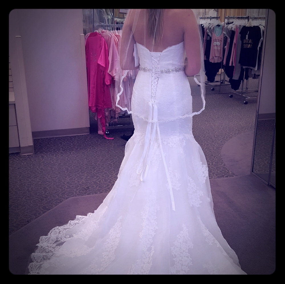 Wedding dress